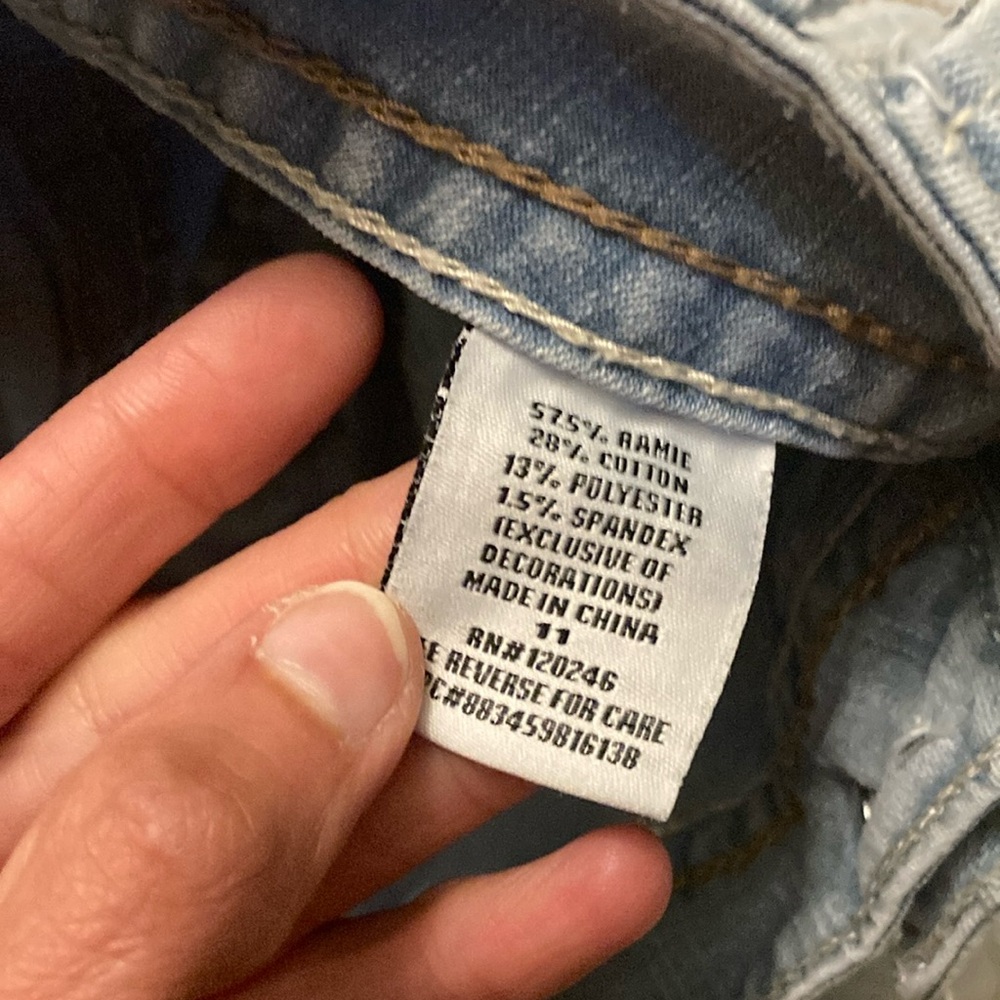 Wallflower light blue denim shorts with stretch to them.   Like new. - Picture 3 of 4